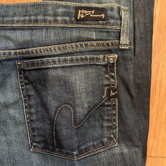 Citizens of Humanity Kelly #001 Stretch
Low waist Bootcut size 30
EUC - Picture 12 of 16